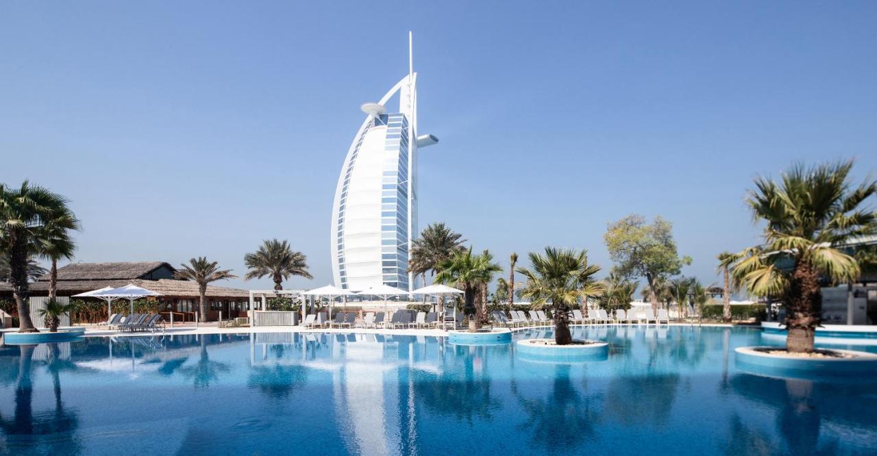 Jumeirah Beach Hotel Experience