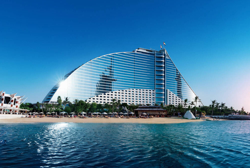 5 Best Hotels for a Flexible Stay in UAE (Luxury & Comfort)