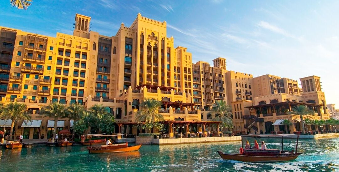 Long-Term Stays in the UAE for a Luxurious Experience