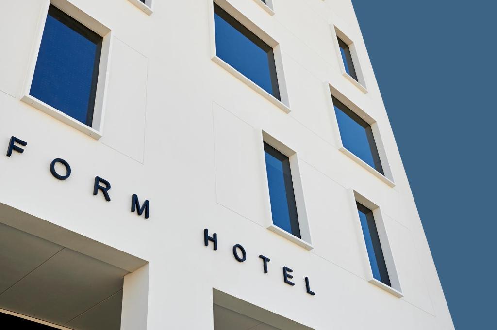 form hotel dubai